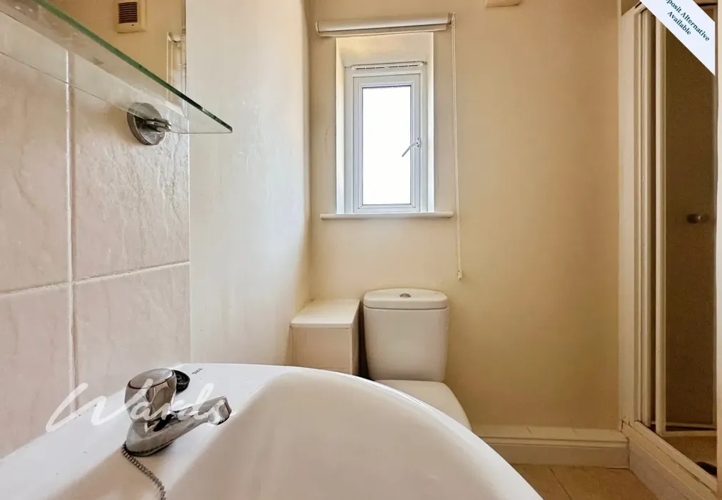 En Suite - Grecian Street Maidstone ME14 - Wards of Kent