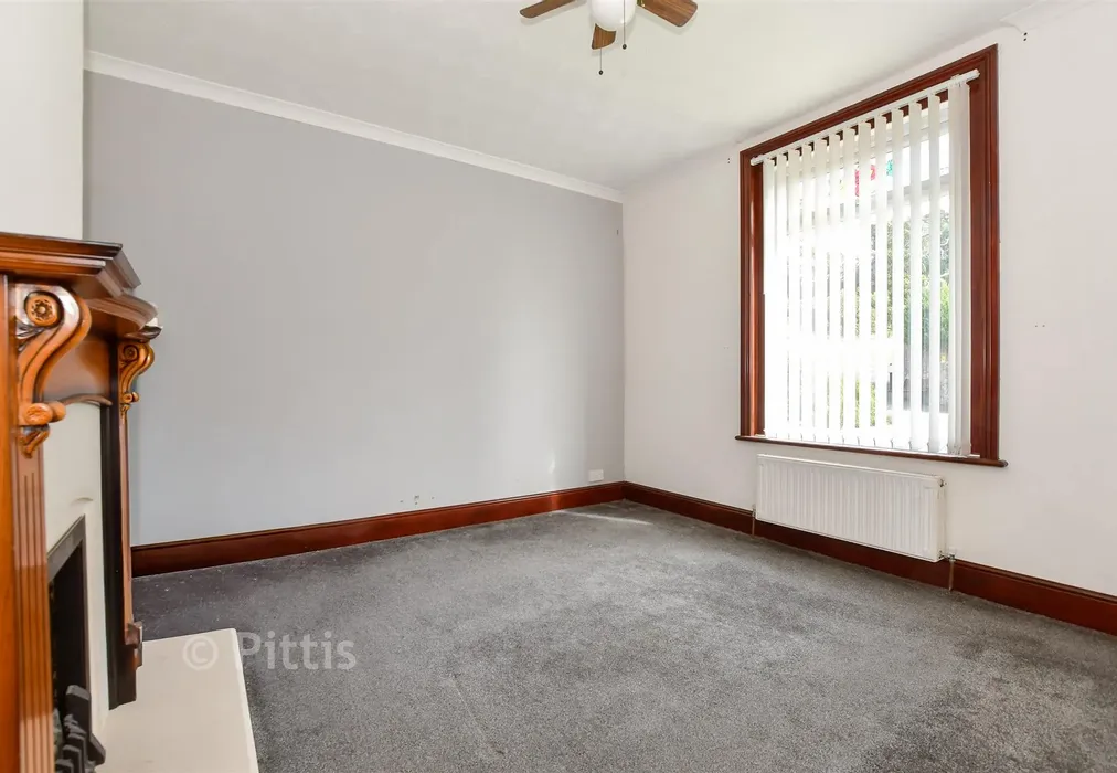 Dining Room - Ranelagh Road, Lake, Isle of Wight - Wards of Kent