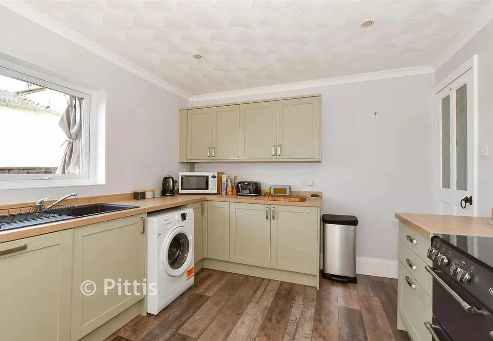 Kitchen/Breakfast Room - Ranelagh Road, Lake, Isle of Wight - Wards of Kent