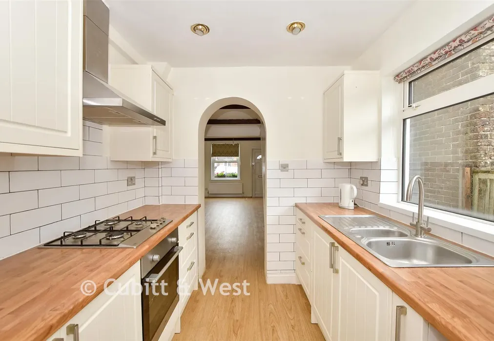 Kitchen - Blackness Road, Crowborough, East Sussex - Wards of Kent