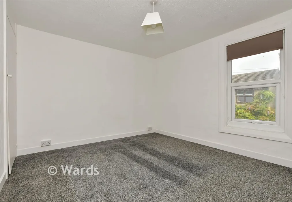 Bedroom 1 - Speke Road, Broadstairs, Kent - Wards of Kent