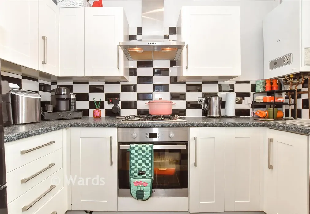 Kitchen - Hancocks Field, Deal, Kent - Wards of Kent