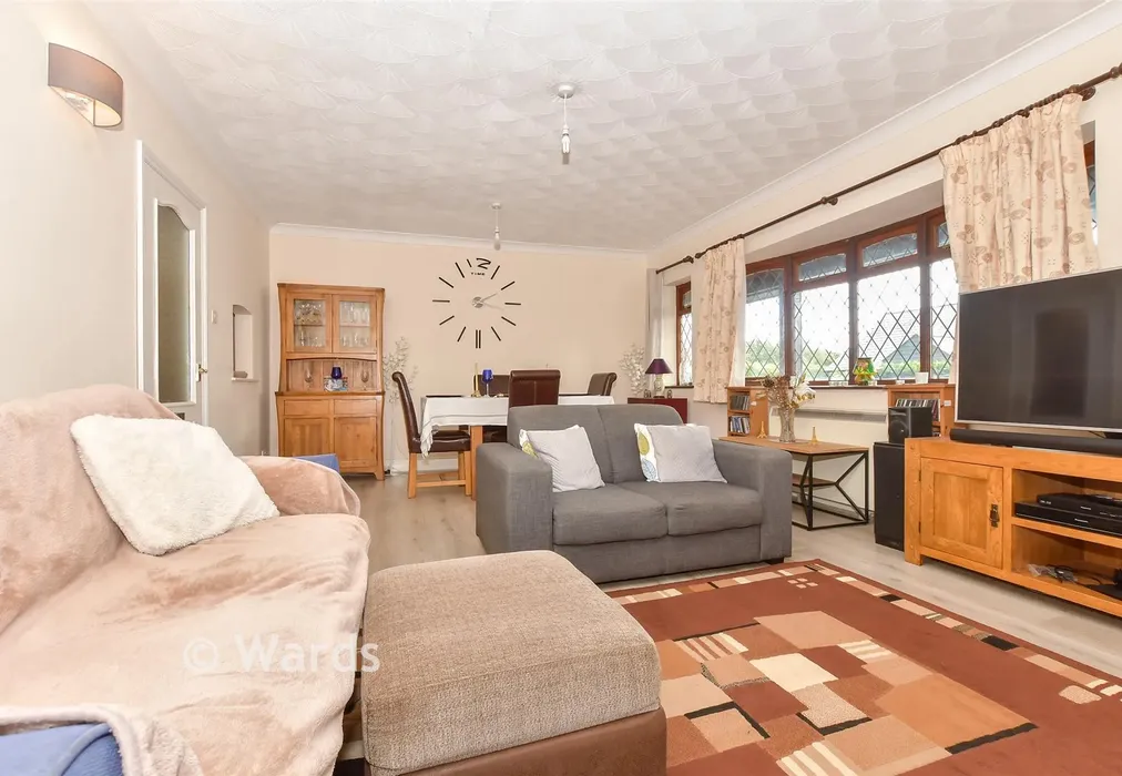 Lounge/Diner - Station Road, Dover, Kent - Wards of Kent