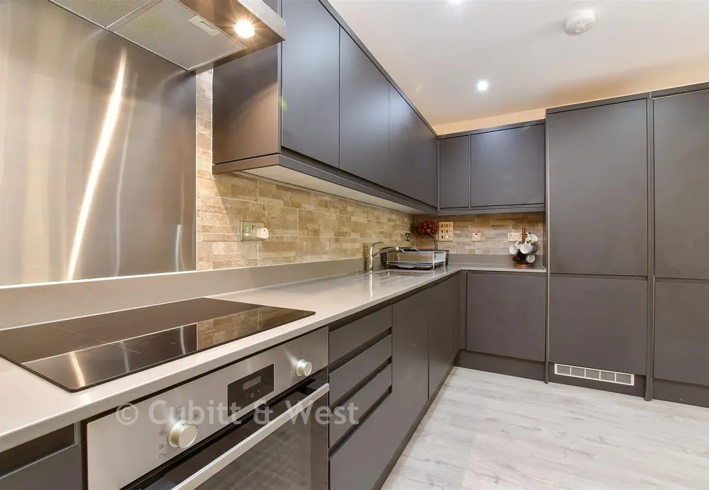 Kitchen / Lounge / Diner - Grange Road, Sutton, Surrey - Wards of Kent