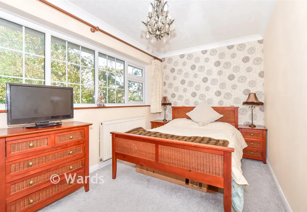 Bedroom - Park Avenue, Broadstairs, Kent - Wards of Kent