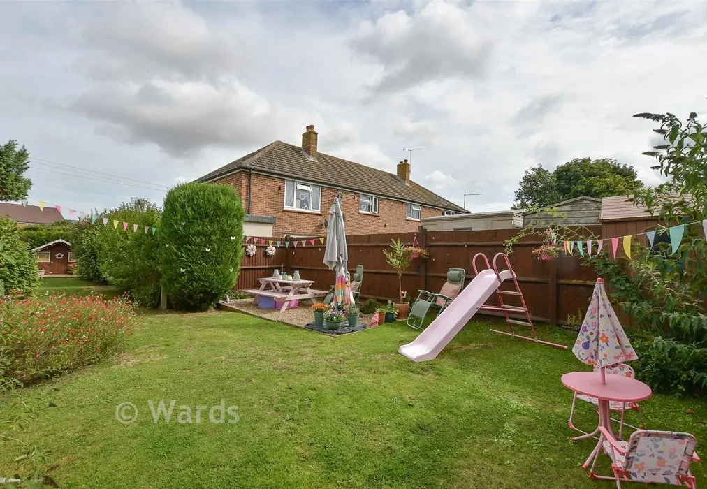 Rear Garden - Staple Road, Wingham, Canterbury, Kent - Wards of Kent