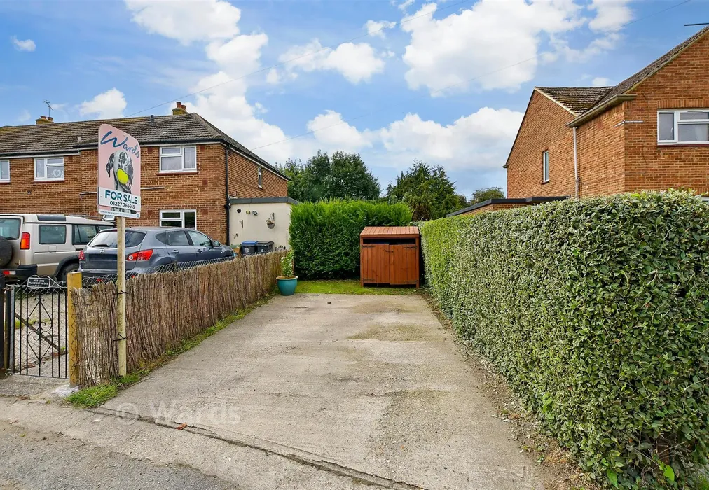 Driveway/Parking - Staple Road, Wingham, Canterbury, Kent - Wards of Kent