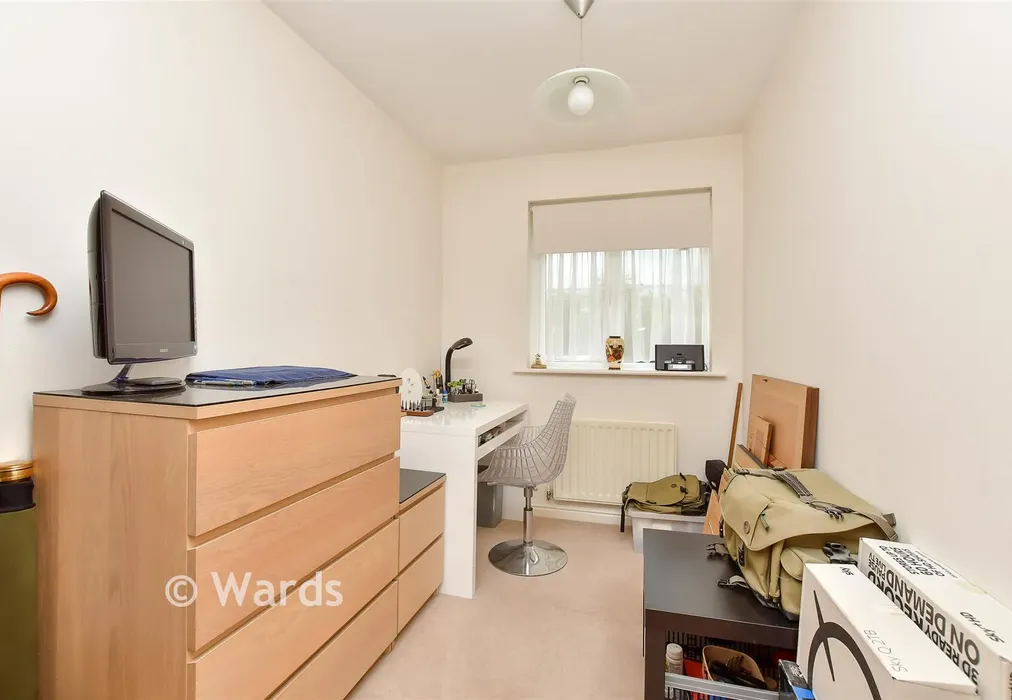 Bedroom 3 - Scoones Close, Panteny Lane, Kent - Wards of Kent