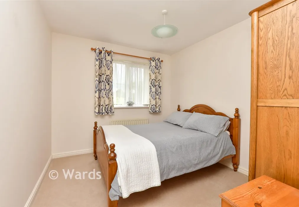 Bedroom 2 - Scoones Close, Panteny Lane, Kent - Wards of Kent