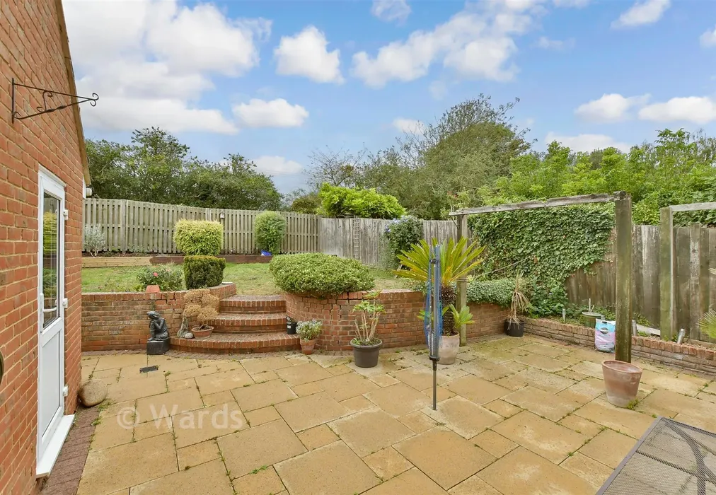 Rear Garden - Scoones Close, Panteny Lane, Kent - Wards of Kent