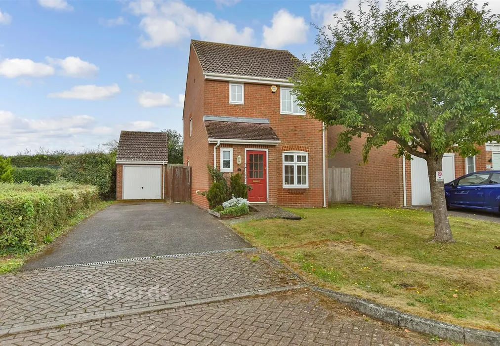 Driveway/Parking - Scoones Close, Panteny Lane, Kent - Wards of Kent