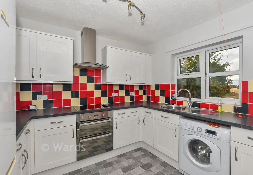Kitchen - Bramley Court, Marden, Kent - Wards of Kent