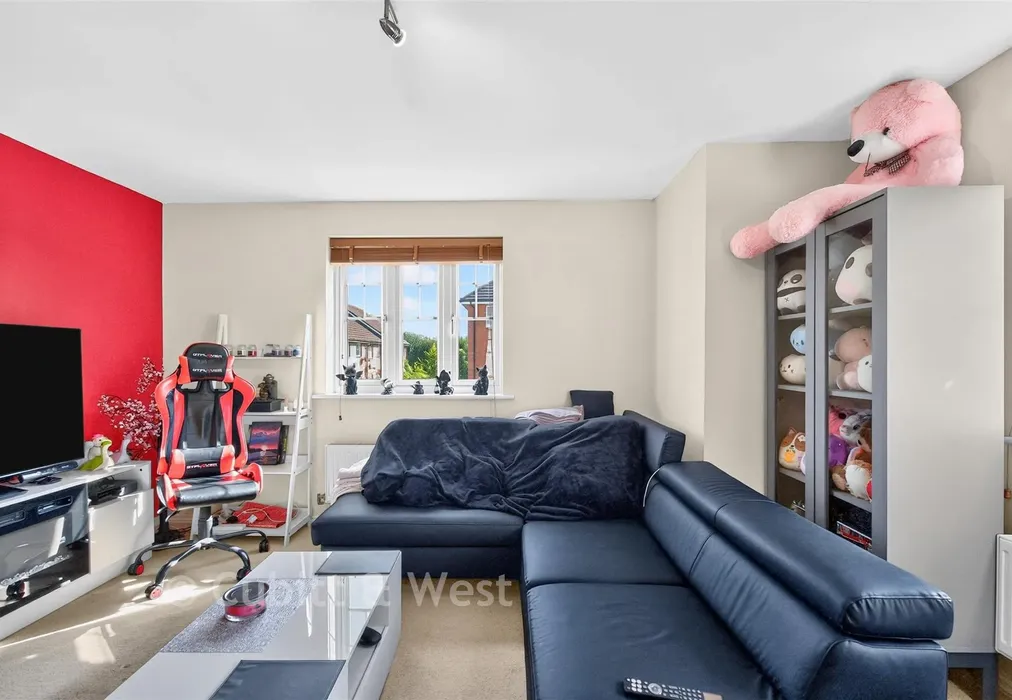 Living Room - Baxendale Road, Chichester, West Sussex - Wards of Kent