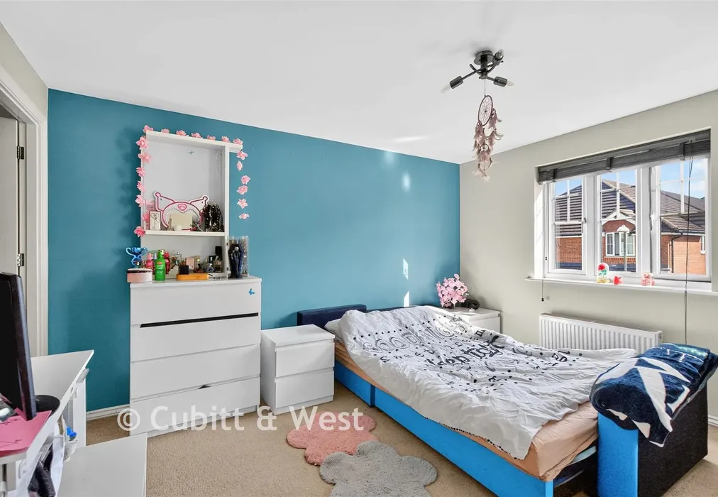 Bedroom 1 - Baxendale Road, Chichester, West Sussex - Wards of Kent