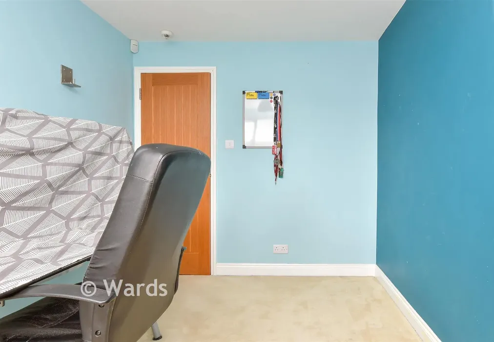 Bedroom 1 - The Briars, West Kingsdown, Kent - Wards of Kent
