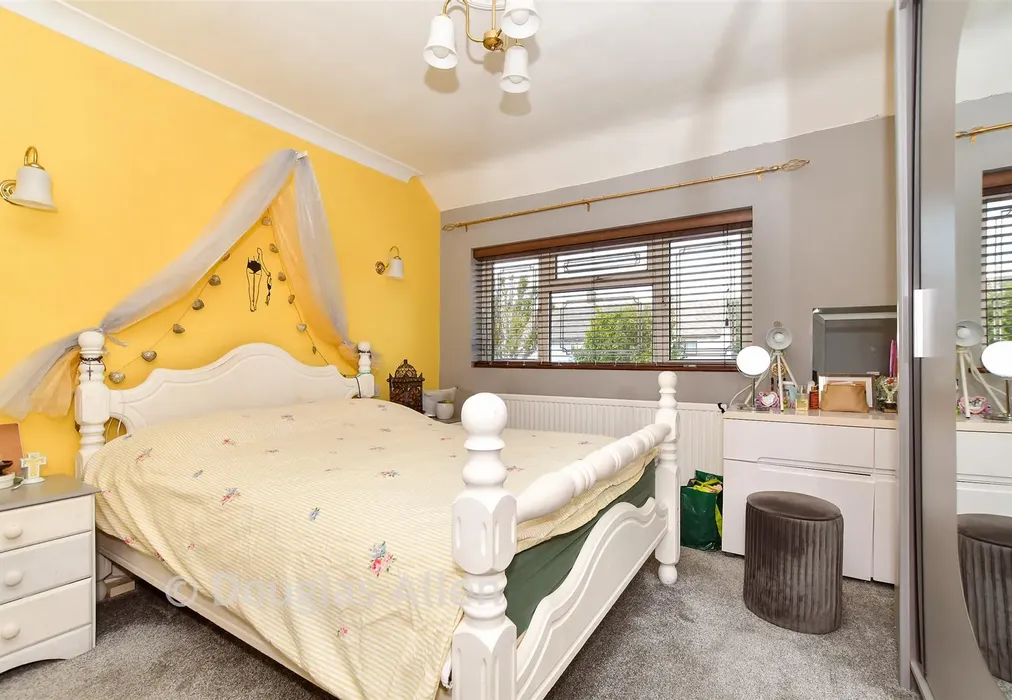 Bedroom 1 - Cricklade Avenue, Romford, Essex - Wards of Kent