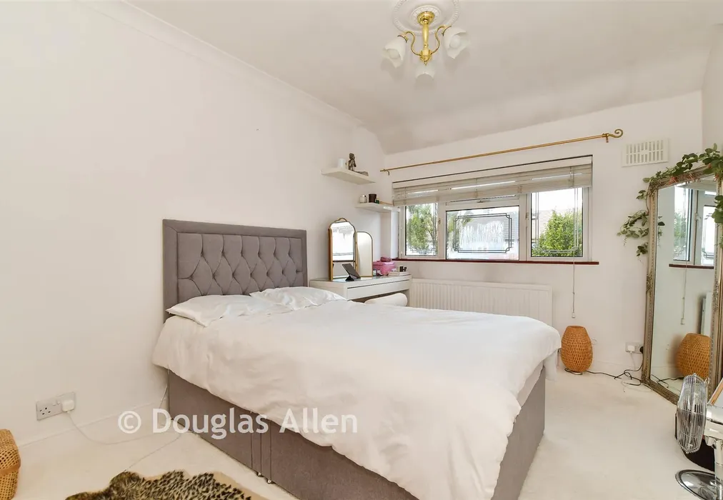 Bedroom 2 - Cricklade Avenue, Romford, Essex - Wards of Kent