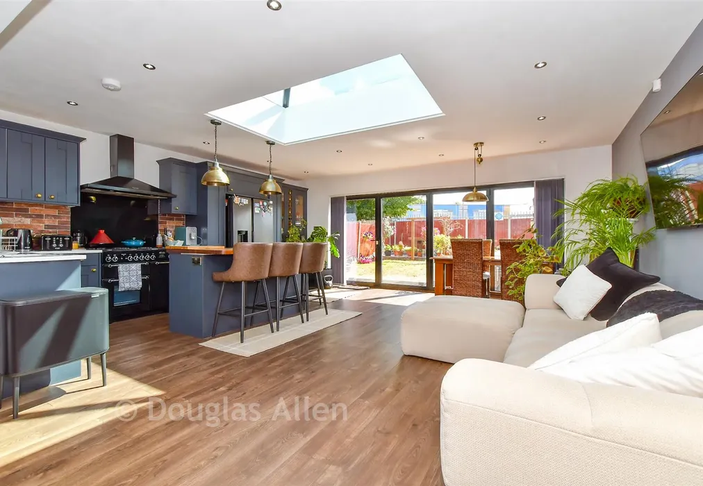 Kitchen/Diner/Family Area - Cricklade Avenue, Romford, Essex - Wards of Kent