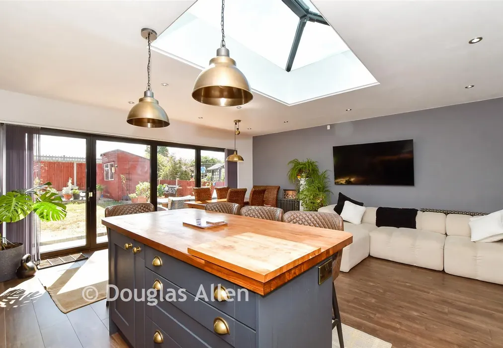 Kitchen/Diner/Family Area - Cricklade Avenue, Romford, Essex - Wards of Kent