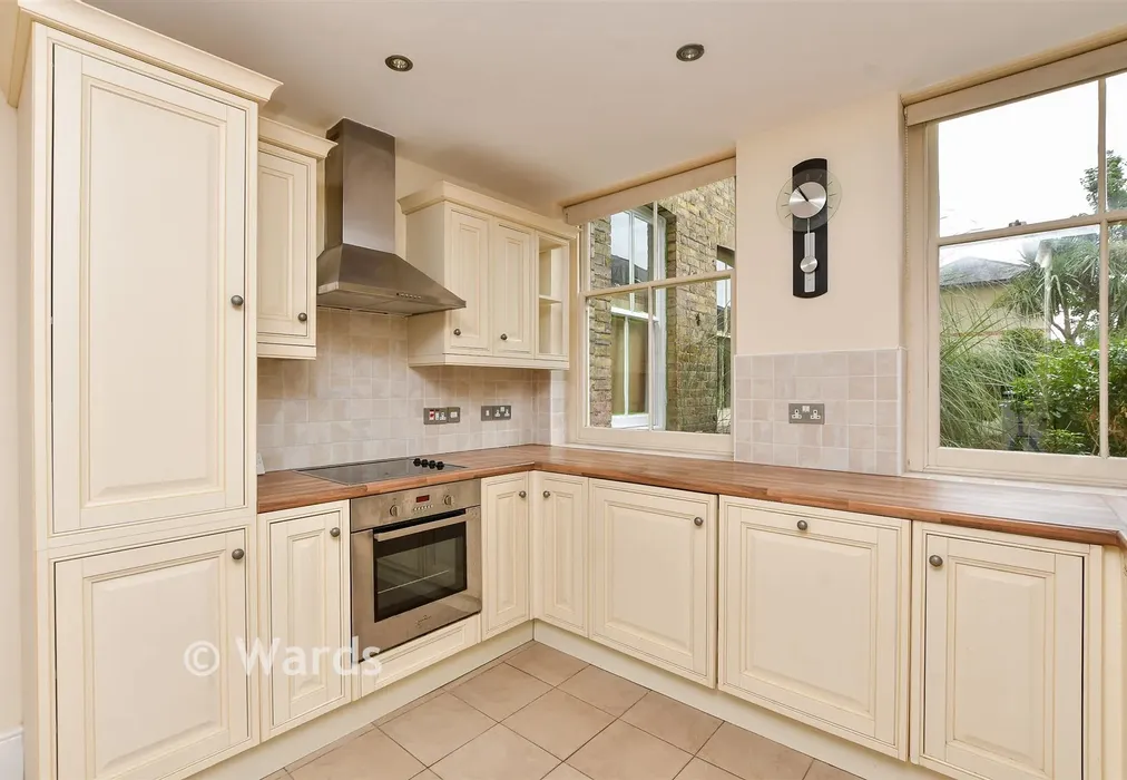 Kitchen - Priory Courtyard, Ramsgate, Kent - Wards of Kent