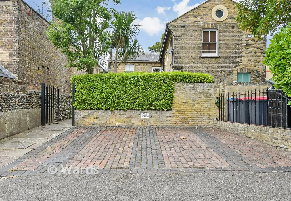 Driveway/Parking - Priory Courtyard, Ramsgate, Kent - Wards of Kent
