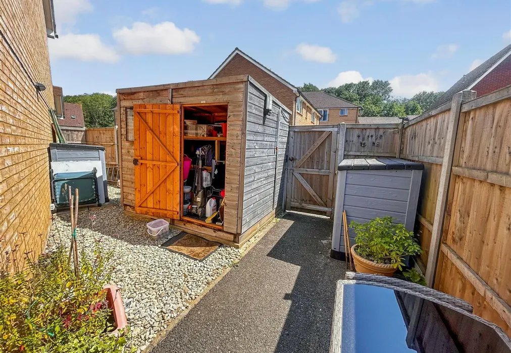 Garden - Ragstone Fields, Boughton Monchelsea, Maidstone, Kent - Wards of Kent