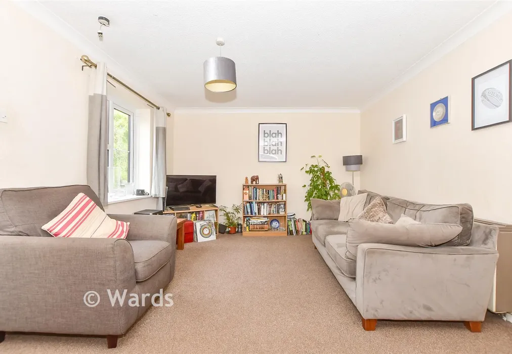 Lounge - Oak Tree Close, Marden, Tonbridge, Kent - Wards of Kent