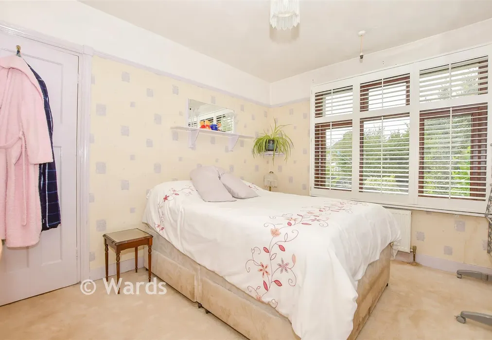 Bedroom 1 - Heather Drive, Maidstone, Kent - Wards of Kent