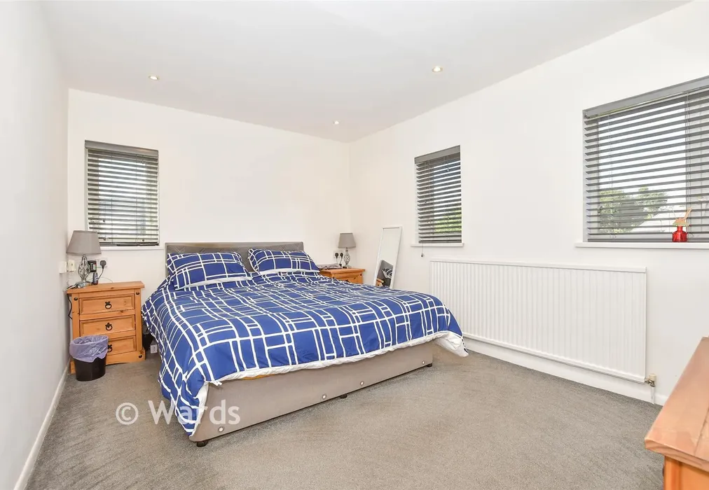 Bedroom 1 - Marsh Way, Larkfield, Aylesford, Kent - Wards of Kent