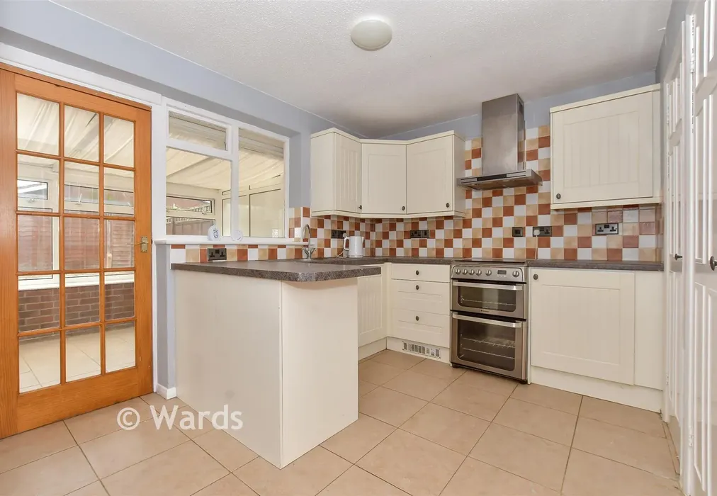 Kitchen - Glebe Close, St Margarets-At-Cliffe, Dover, Kent - Wards of Kent