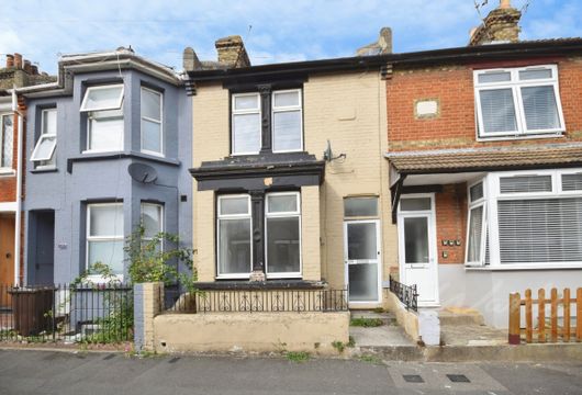 Balmoral Road Gillingham ME7 - Wards of Kent