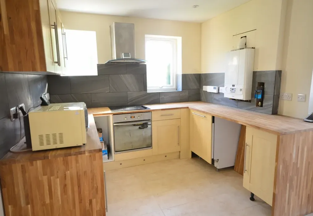 Kitchen - London Road Sittingbourne ME10 - Wards of Kent