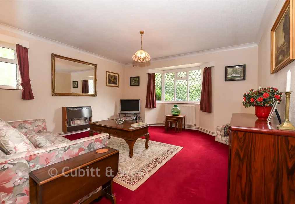 Family Room - Woodhurst Park, Oxted, Surrey - Wards of Kent