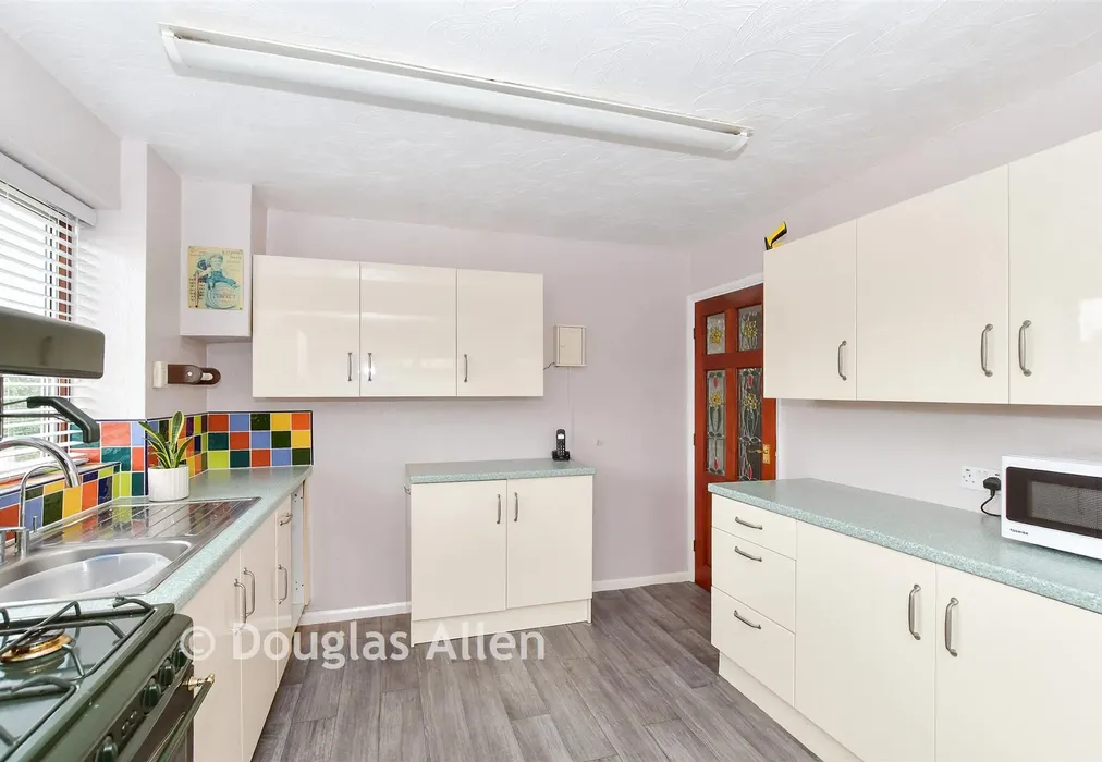 Kitchen - Mill Road, Billericay, Essex - Wards of Kent