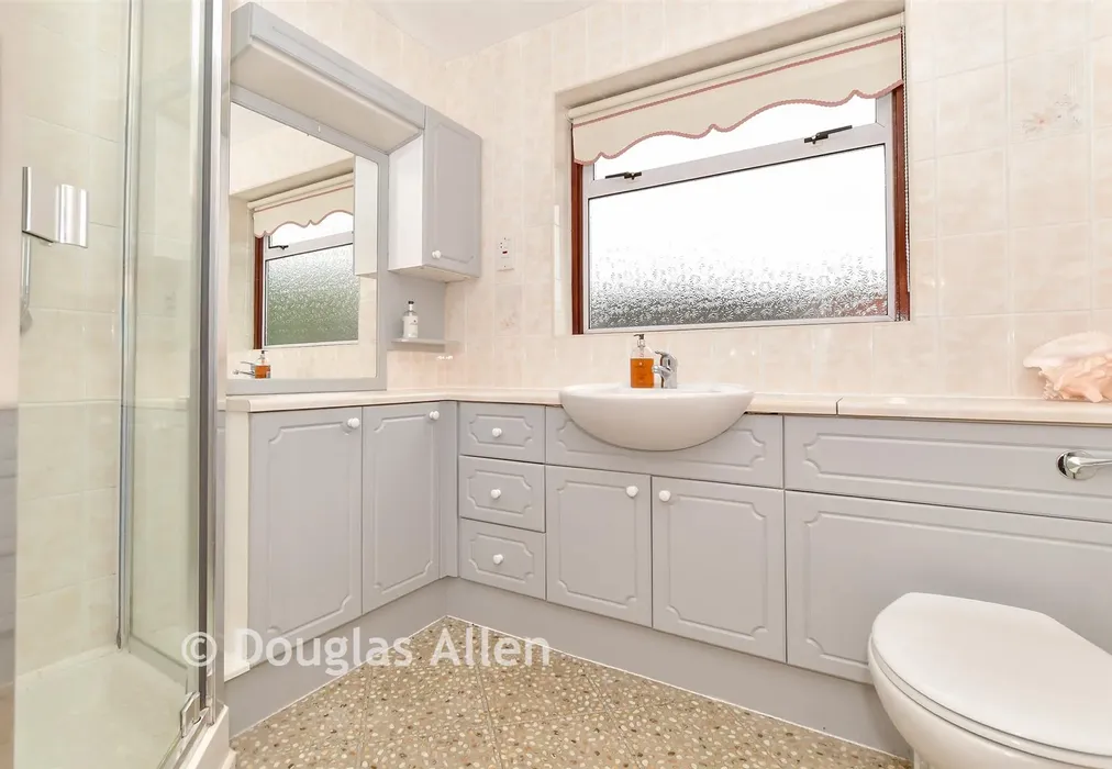Shower Room - Mill Road, Billericay, Essex - Wards of Kent