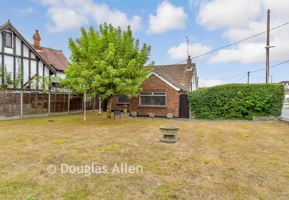Front Web - Mill Road, Billericay, Essex - Wards of Kent