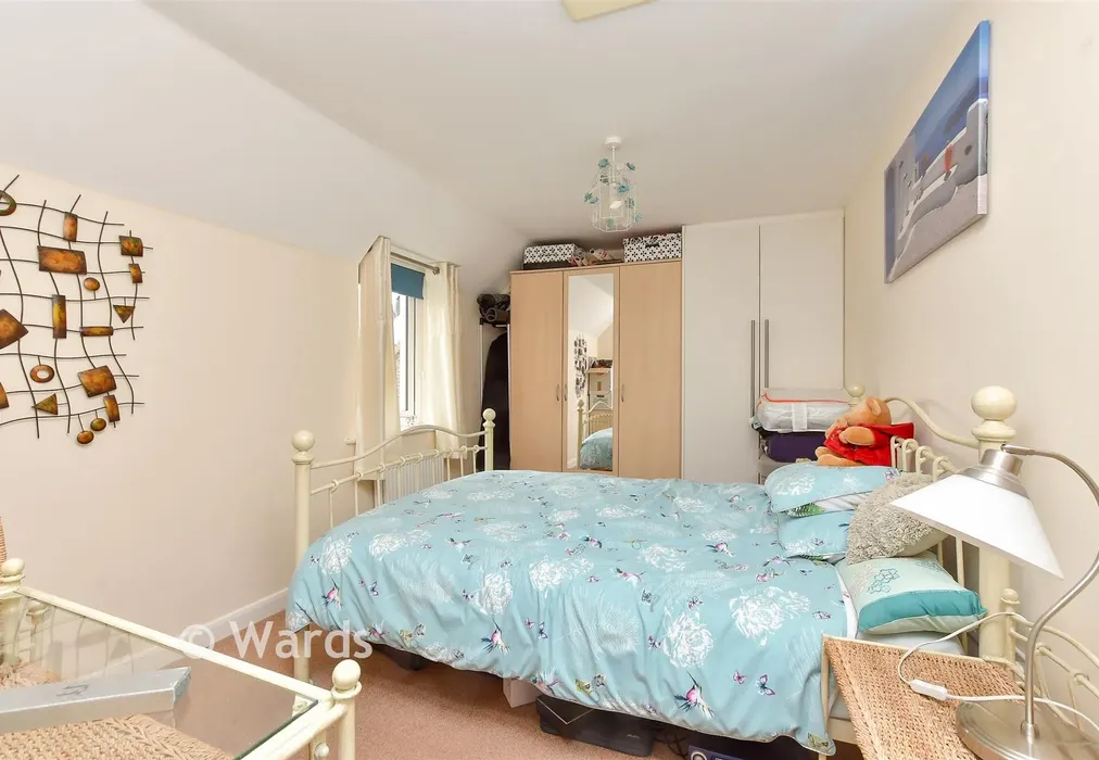 Bedroom 2 - Bewick Walk, Iwade, Sittingbourne, Kent - Wards of Kent