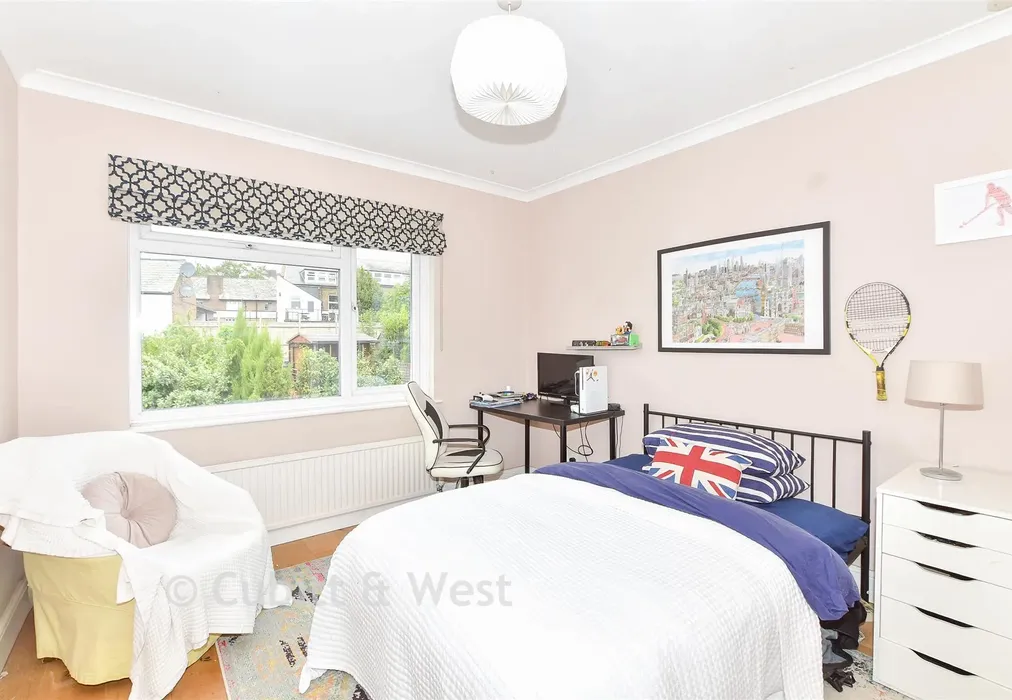Bedroom 2 - Dallaway Gardens, East Grinstead, West Sussex - Wards of Kent
