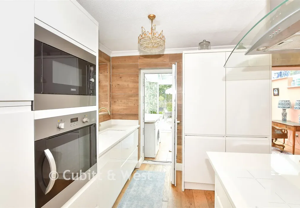 Kitchen/Dining Area - Dallaway Gardens, East Grinstead, West Sussex - Wards of Kent