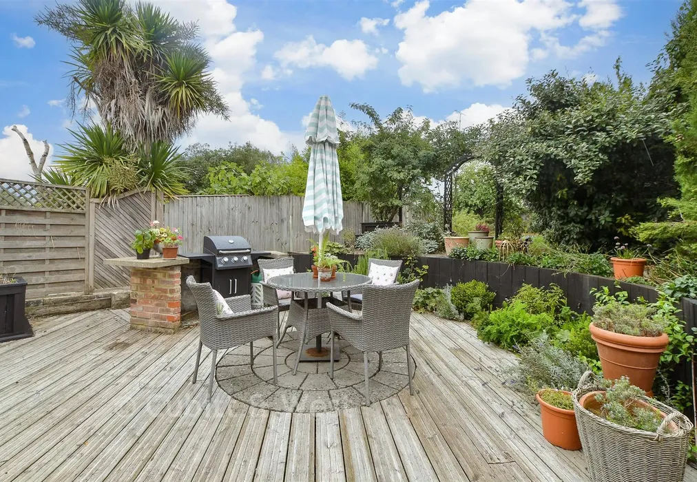 Rear Garden - Dallaway Gardens, East Grinstead, West Sussex - Wards of Kent
