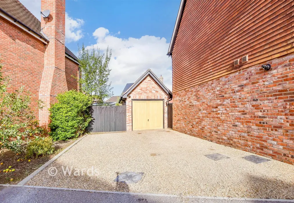 Garage - Primrose Close, Marden, Tonbridge, Kent - Wards of Kent