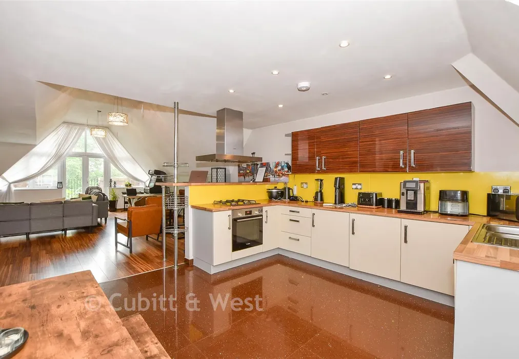 Kitchen/Diner - Stone Court, Worth, Crawley, West Sussex - Wards of Kent