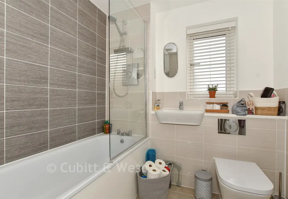 Bathroom - Tanners Way, Faygate, West Sussex - Wards of Kent