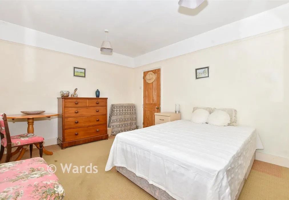 Bedroom 1 - Ormonde Road, Hythe, Kent - Wards of Kent