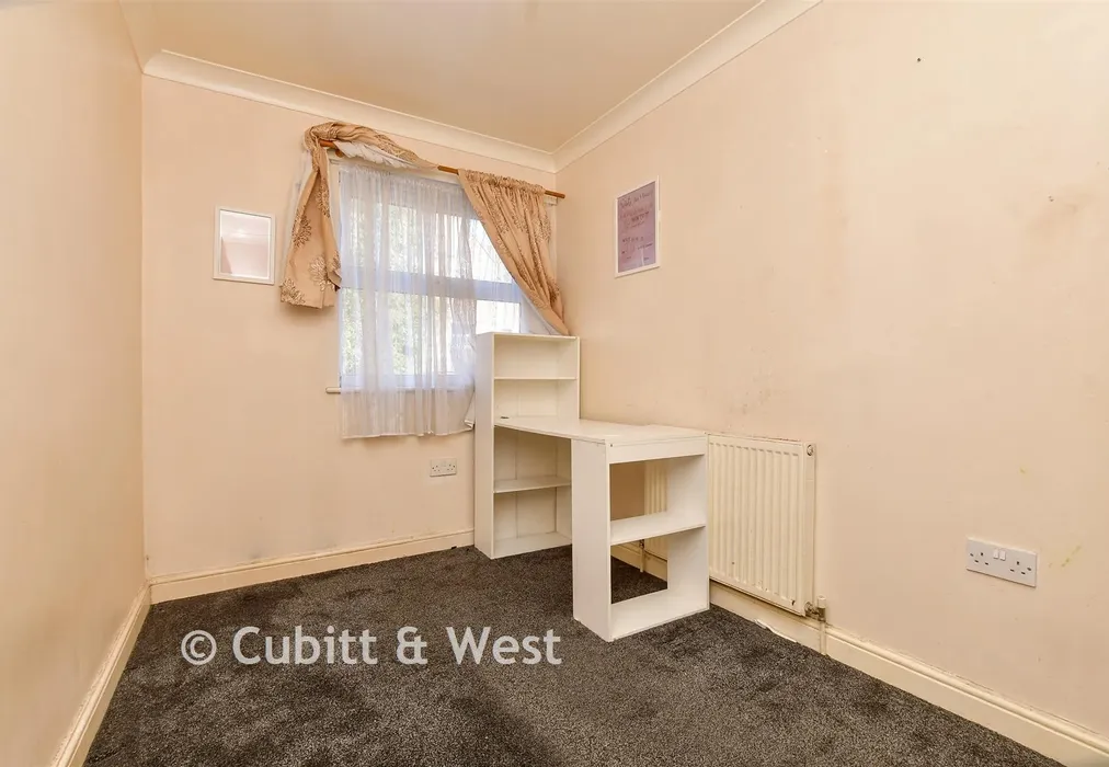 Bedroom 2 - Ravenscroft Road, Beckenham, Kent - Wards of Kent