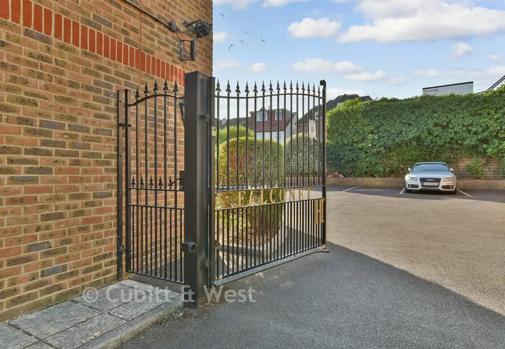 External Feature - Ravenscroft Road, Beckenham, Kent - Wards of Kent