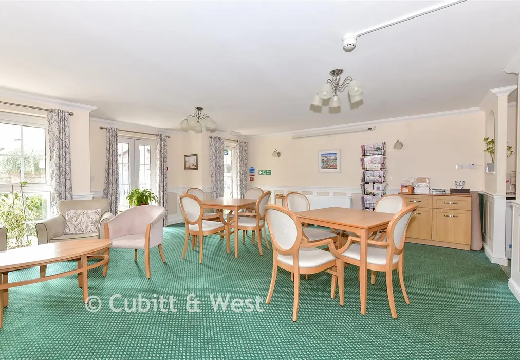 Internal Lifestyle Photograph - Queens Crescent, Southsea, Hampshire - Wards of Kent