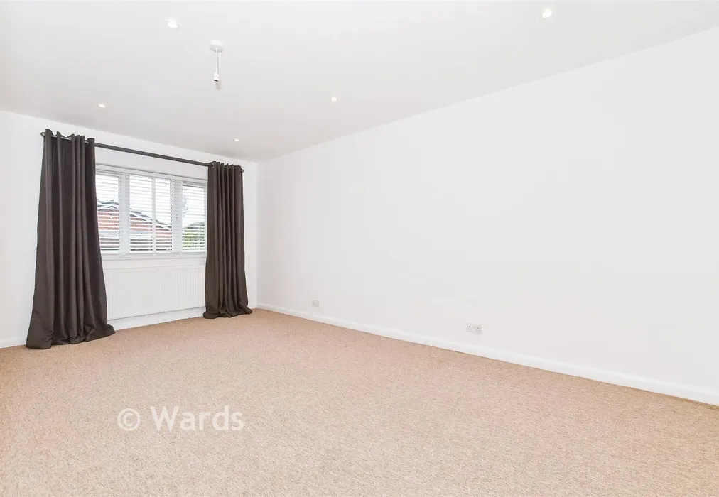 Bedroom 1 - Bell Way, Kingswood, Kent - Wards of Kent