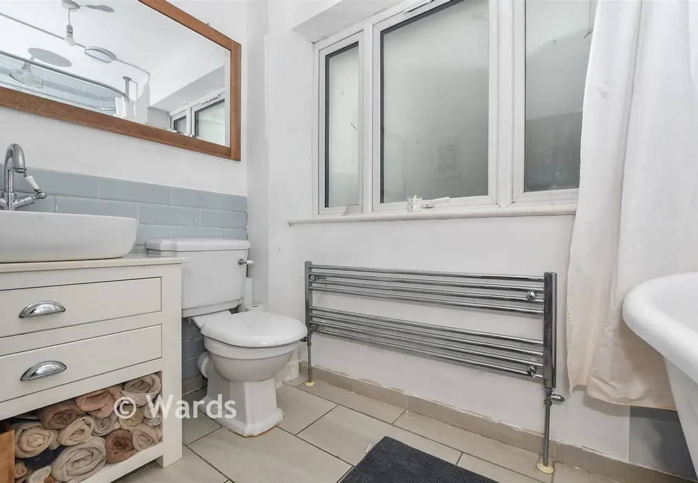 Bathroom - Prospect Way, Brabourne Lees, Kent - Wards of Kent