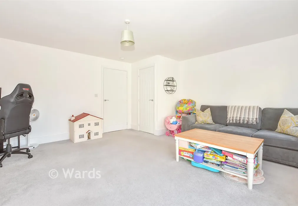 Lounge/Diner - Joy Drive, Tonbridge, Kent - Wards of Kent
